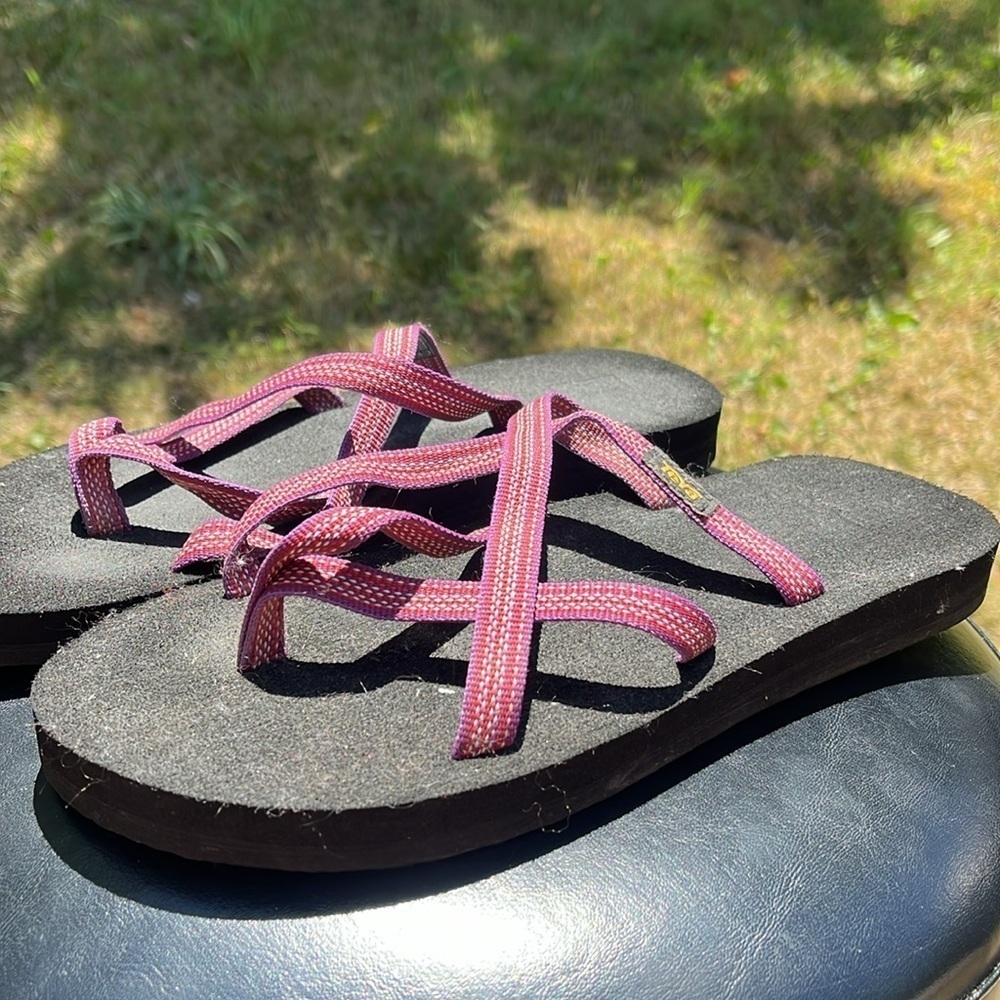 Teva Sandals Olowahu Strappy Lightweight, quick dry, womens size 9 - Picture 5 of 7